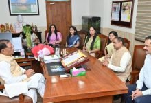 मुख्यमंत्री ने प्रशिक्षु राज्य प्रशासनिक सेवा अधिकारियों से की मुलाकात